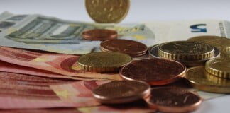 ¿Cómo aprender sobre economía online?