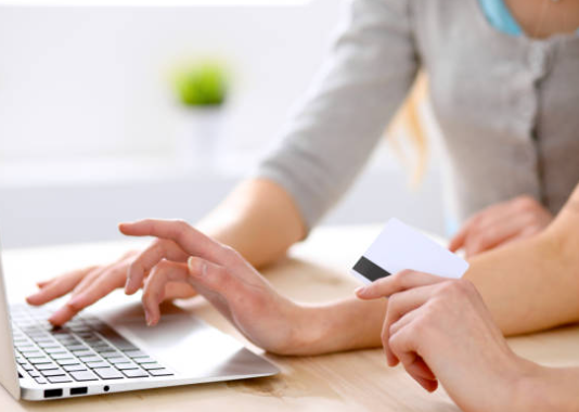 Préstamos en línea: una opción segura y rápida para obtener dinero