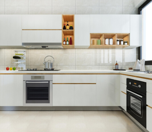 Equipar la cocina de una fonda o cafetería: los cinco aparatos que se compran primero Equipar la cocina de una fonda o cafetería